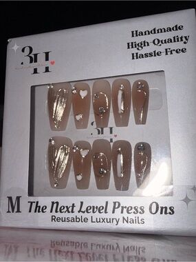 Reusable Luxury Nude Press-On Nails with Gold Accents
